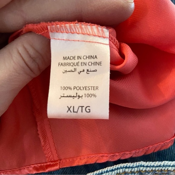 💥5/$25 La Vie En Rose women’s satin button up pyjama top in size XL - Picture 7 of 8